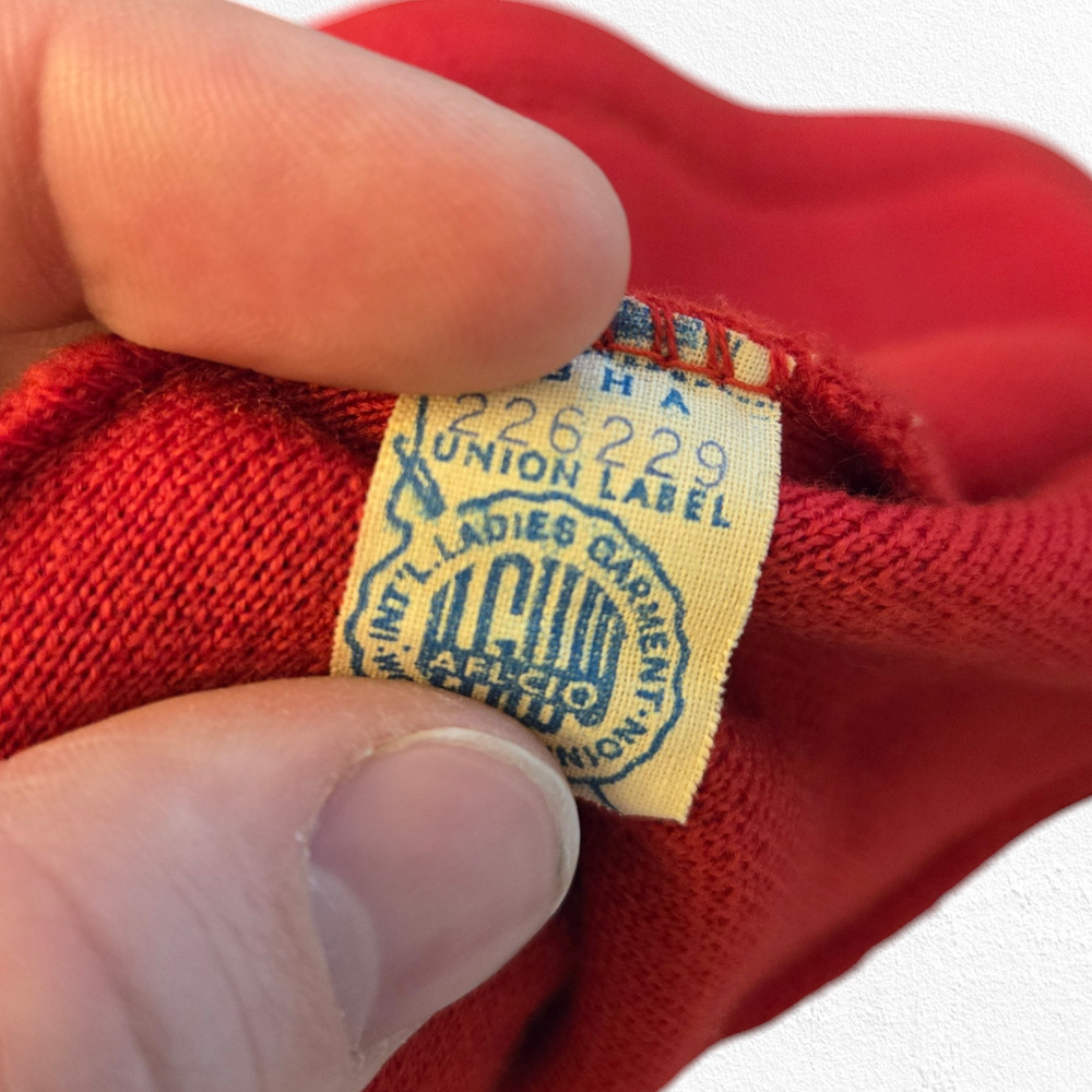 Vintage 1950s Red Wool Gold Button Cropped Jacket Pencil Skirt Suit Size 2 USA - Picture 15 of 16